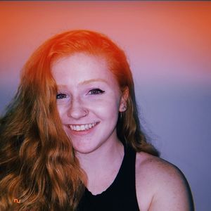 Meet your Posher, Chloe